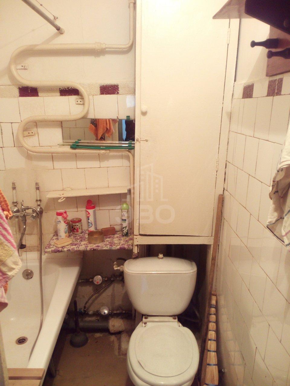 трехкомнатная квартира в Санкт-Петербурге по адресу: Тамбасова ул., 25, к 7