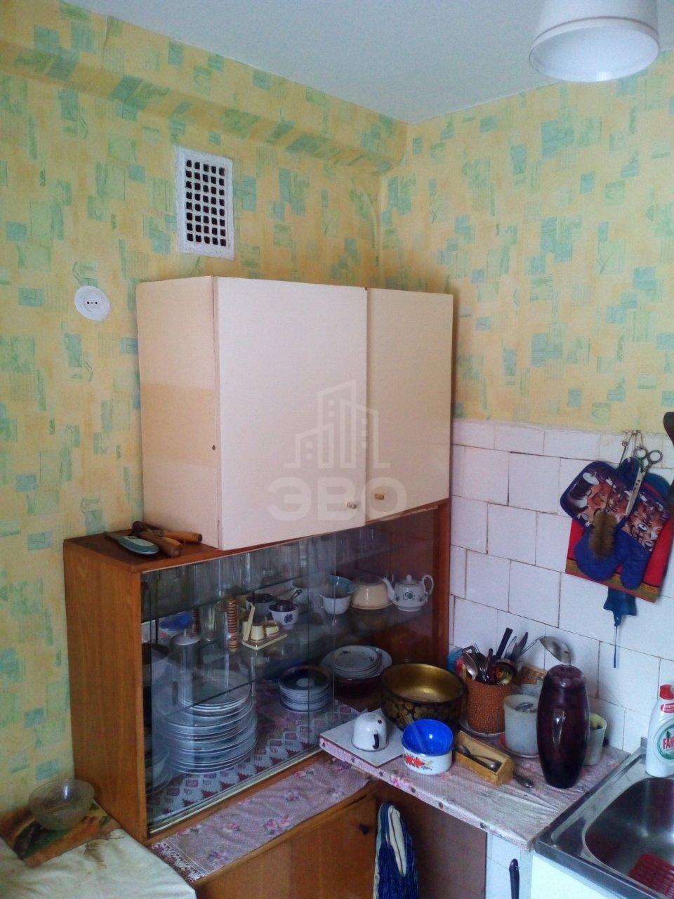 трехкомнатная квартира в Санкт-Петербурге по адресу: Тамбасова ул., 25, к 7