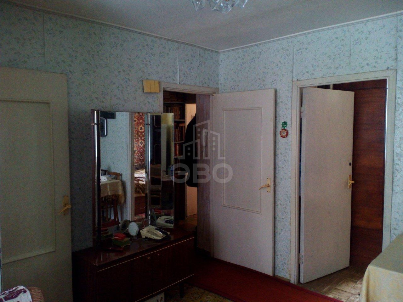 трехкомнатная квартира в Санкт-Петербурге по адресу: Тамбасова ул., 25, к 7