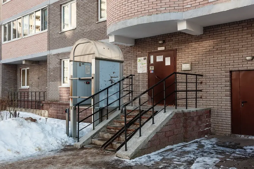 однокомнатная квартира в Санкт-Петербурге по адресу: Добровольского пр-кт., 22, к 1