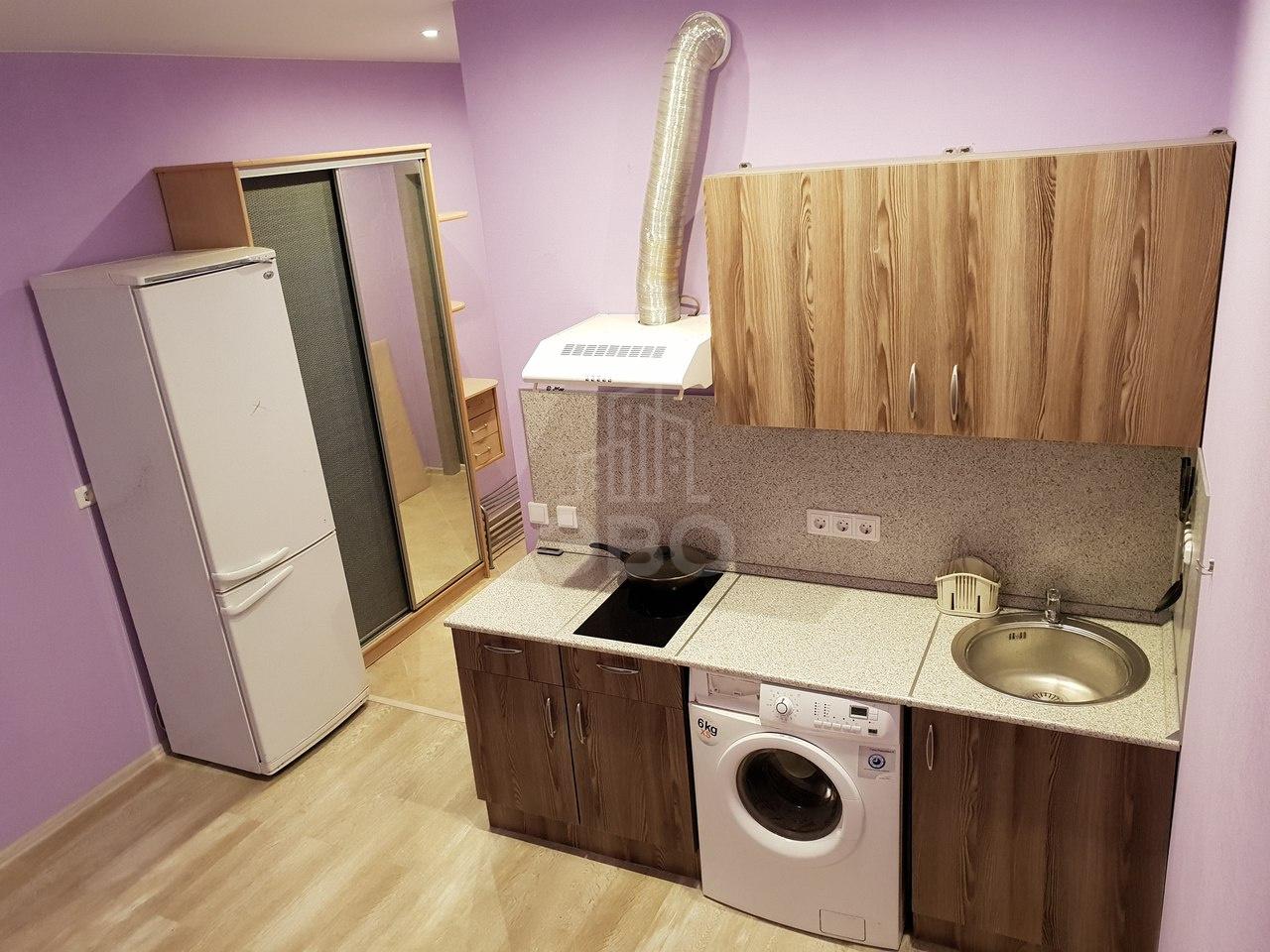 однокомнатная квартира в Санкт-Петербурге по адресу: Репищева ул., 10, к 3