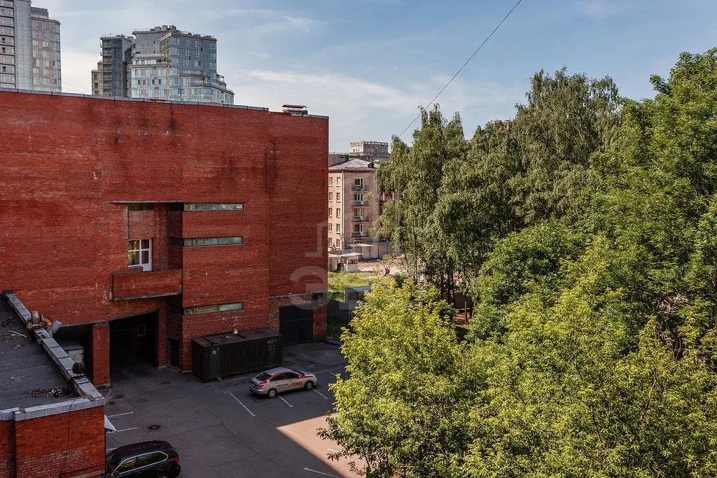 двухкомнатная квартира в Санкт-Петербурге по адресу: Благодатная ул., 61