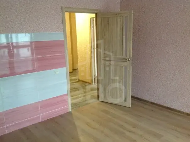 трехкомнатная квартира в Санкт-Петербурге по адресу: ул.Кременчугская д 9 к 1