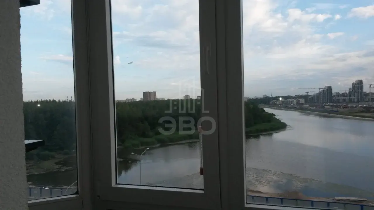 однокомнатная квартира в Санкт-Петербурге по адресу: ул. Маршала Захарова д 12 к 2