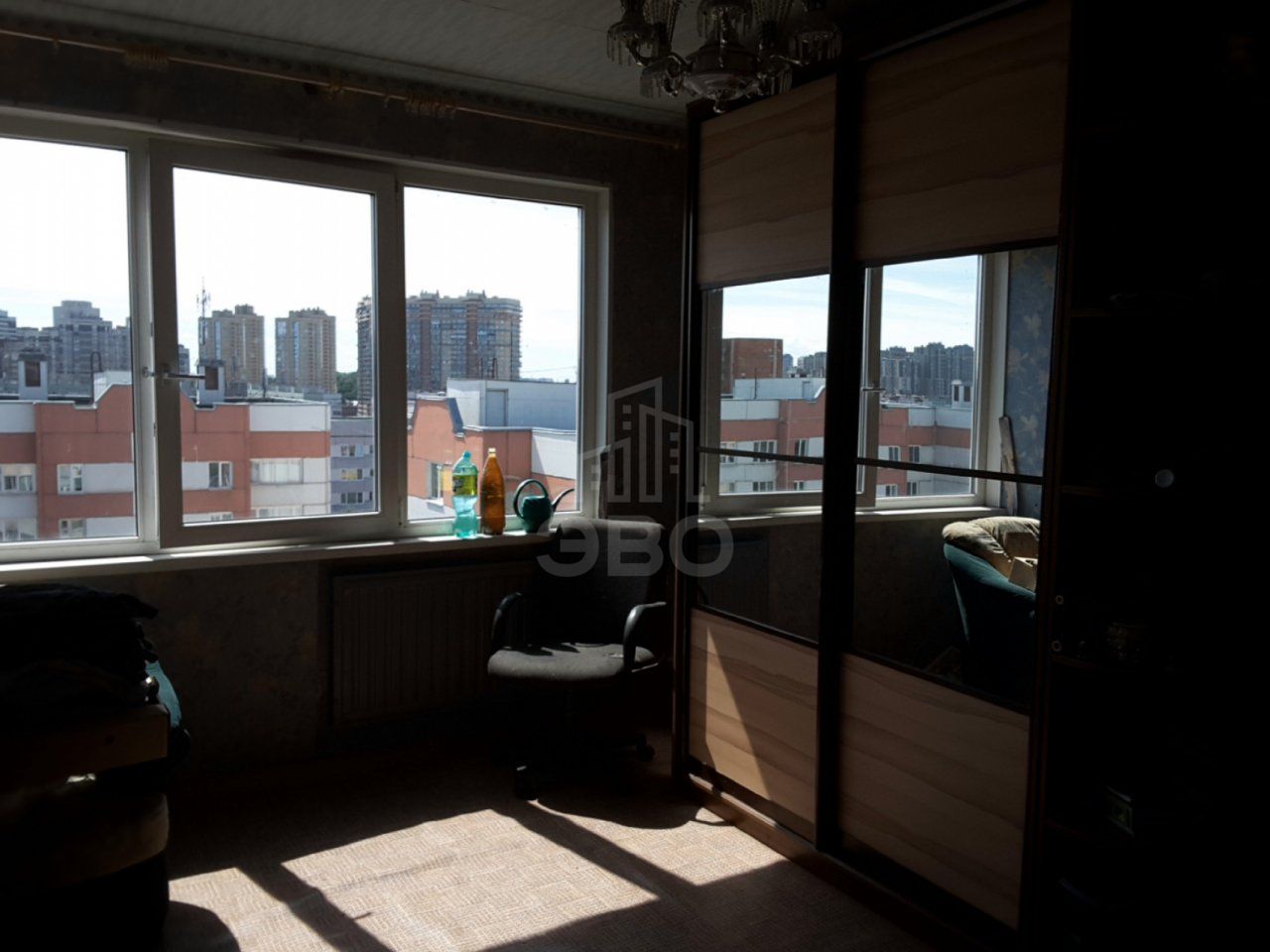 трехкомнатная квартира в Санкт-Петербурге по адресу: Композиторов ул., 33, к 3