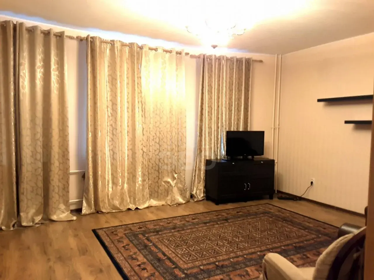трехкомнатная квартира в Санкт-Петербурге по адресу: Лыжный пер., 3