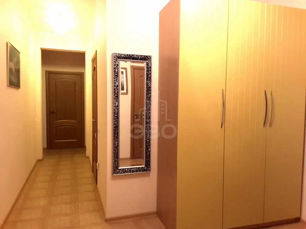 трехкомнатная квартира в Санкт-Петербурге по адресу: Лыжный пер., 3