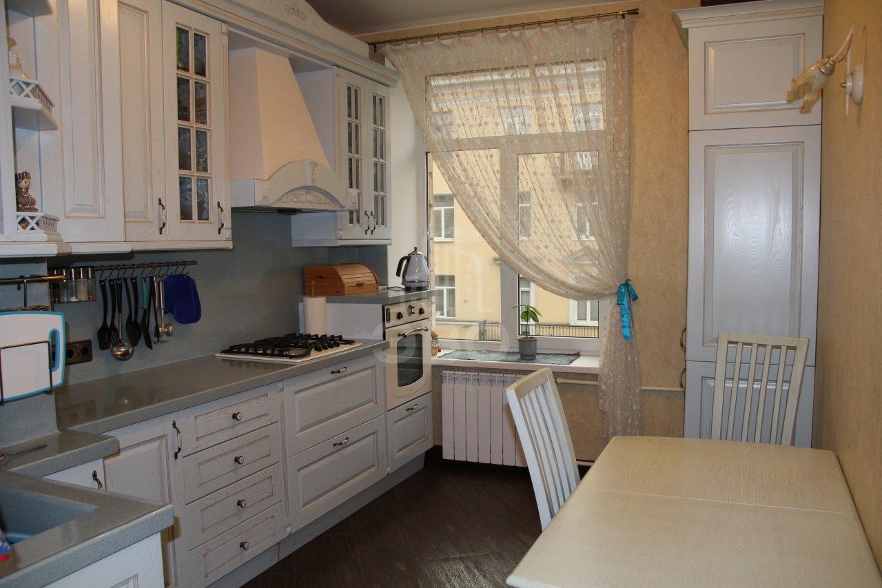 двухкомнатная квартира в Санкт-Петербурге по адресу: Средний В.О. пр д 99 к 18