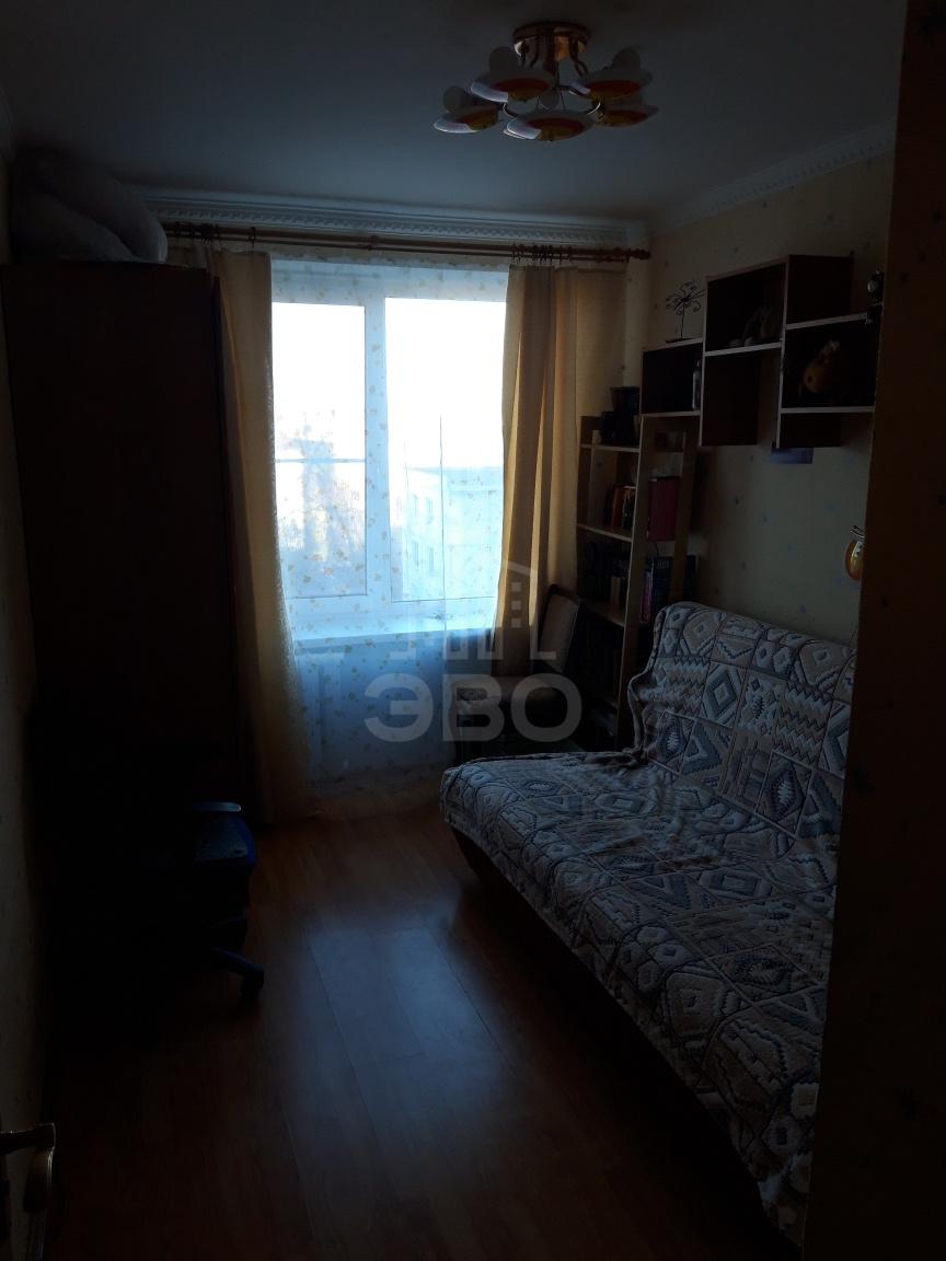 трехкомнатная квартира в Санкт-Петербурге по адресу: Ленинский пр-кт., 120