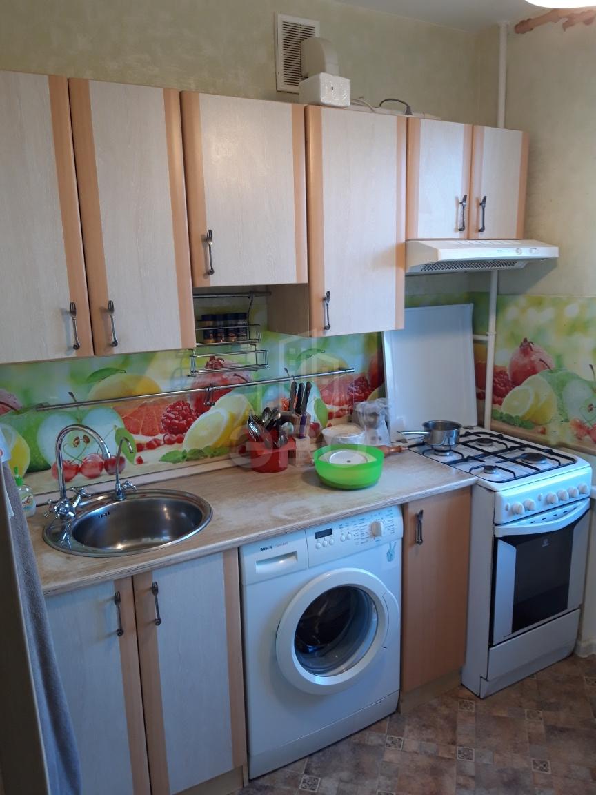 трехкомнатная квартира в Санкт-Петербурге по адресу: Ленинский пр-кт., 120