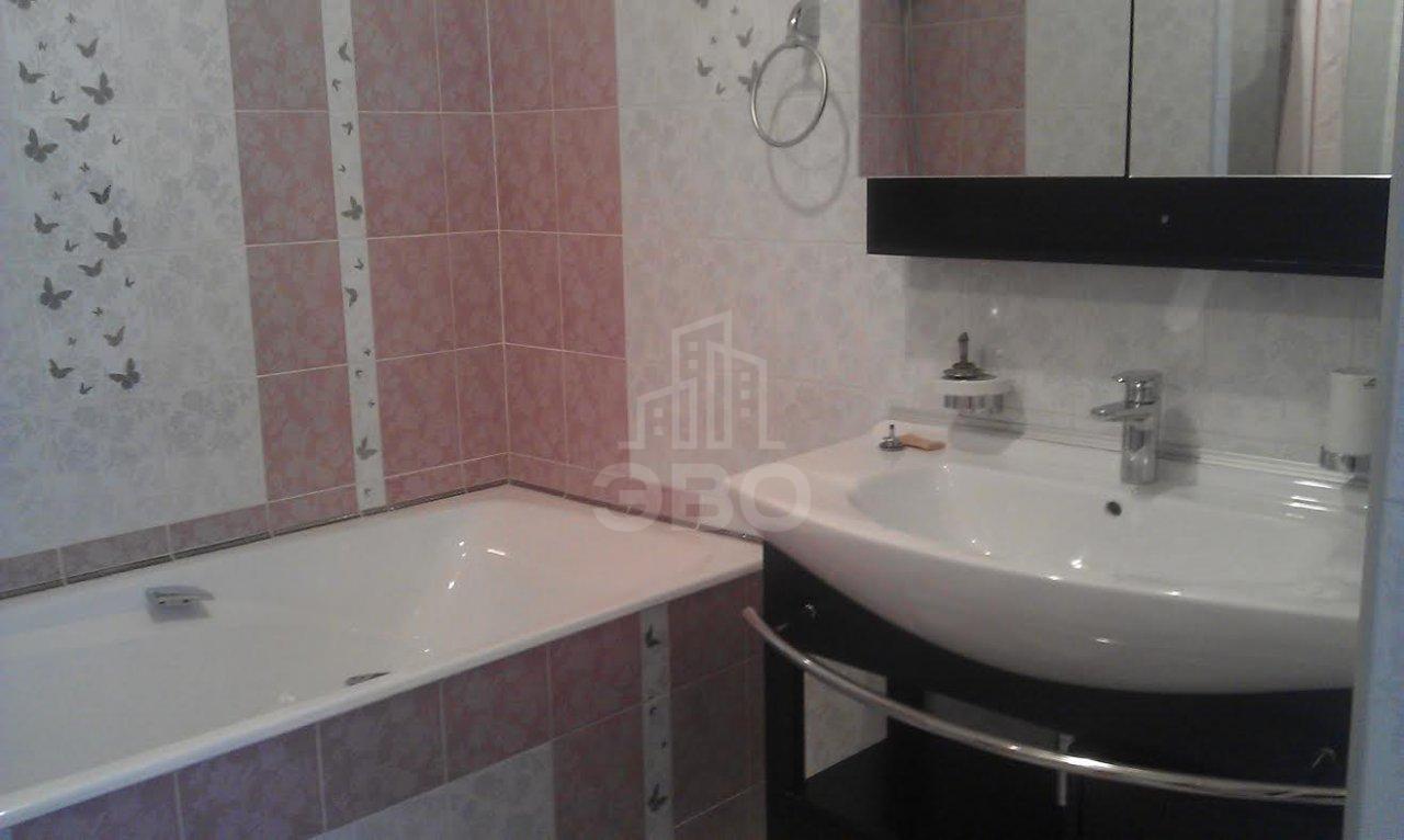 трехкомнатная квартира в Санкт-Петербурге по адресу: Итальянская улица 4