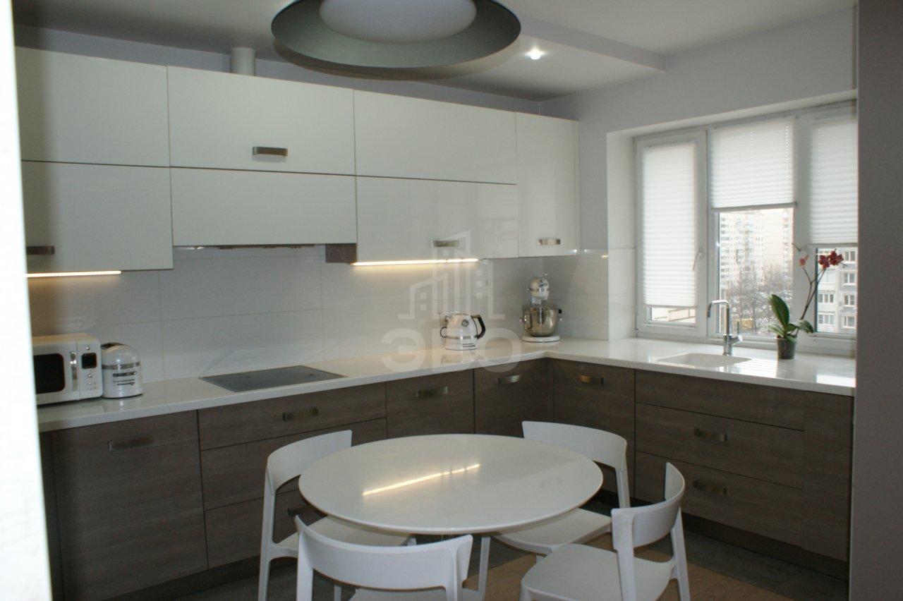 трехкомнатная квартира в Санкт-Петербурге по адресу: Луначарского проспект, 11, к 1, литера А