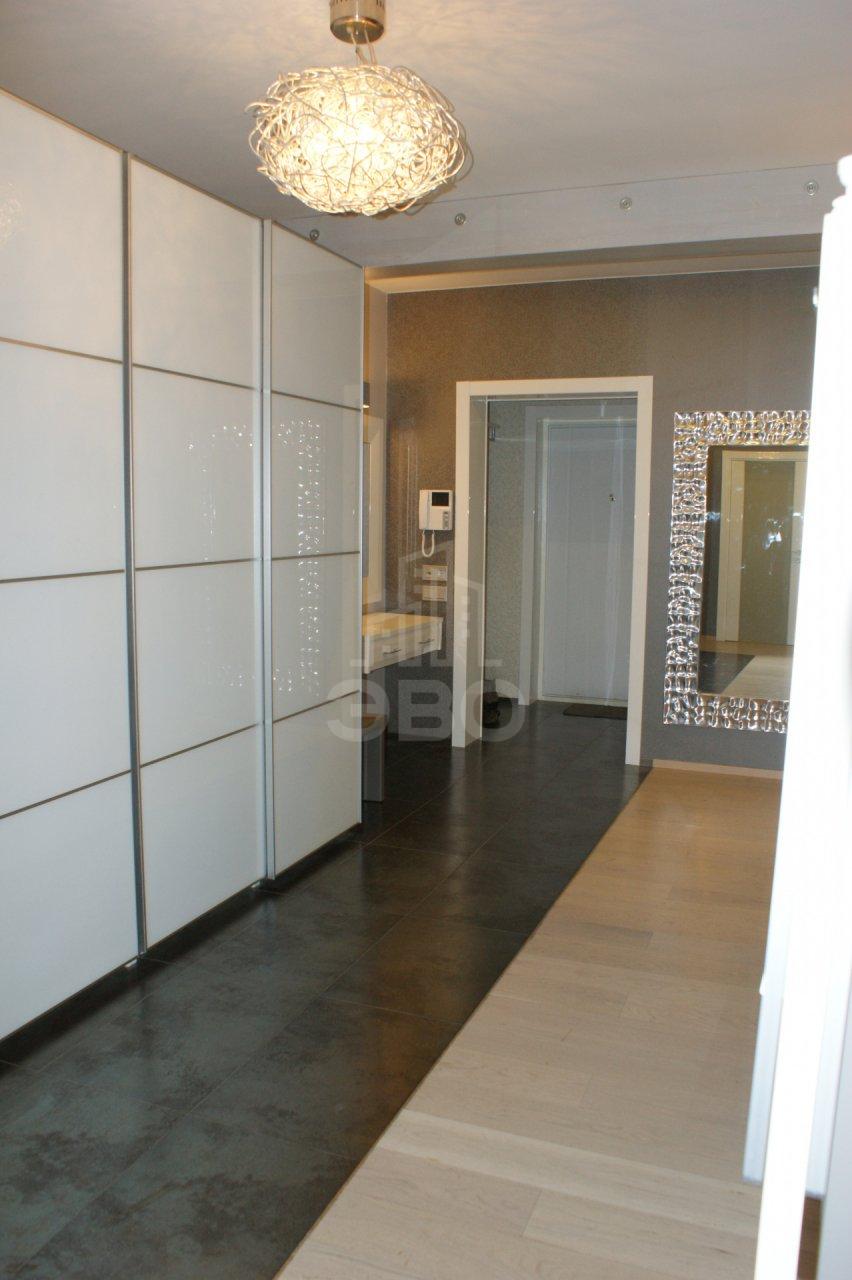 трехкомнатная квартира в Санкт-Петербурге по адресу: Луначарского проспект, 11, к 1, литера А