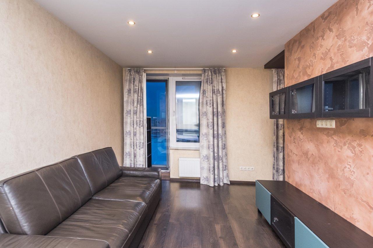 двухкомнатная квартира в Санкт-Петербурге по адресу: Обуховской Обороны проспект, 138, к 2