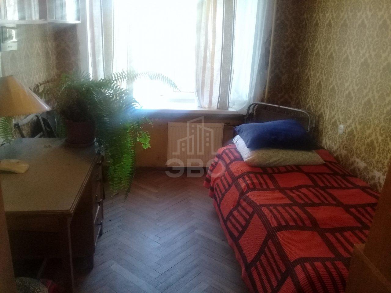 трехкомнатная квартира в Санкт-Петербурге по адресу: 2-й Муринский проспект, 10, к 1