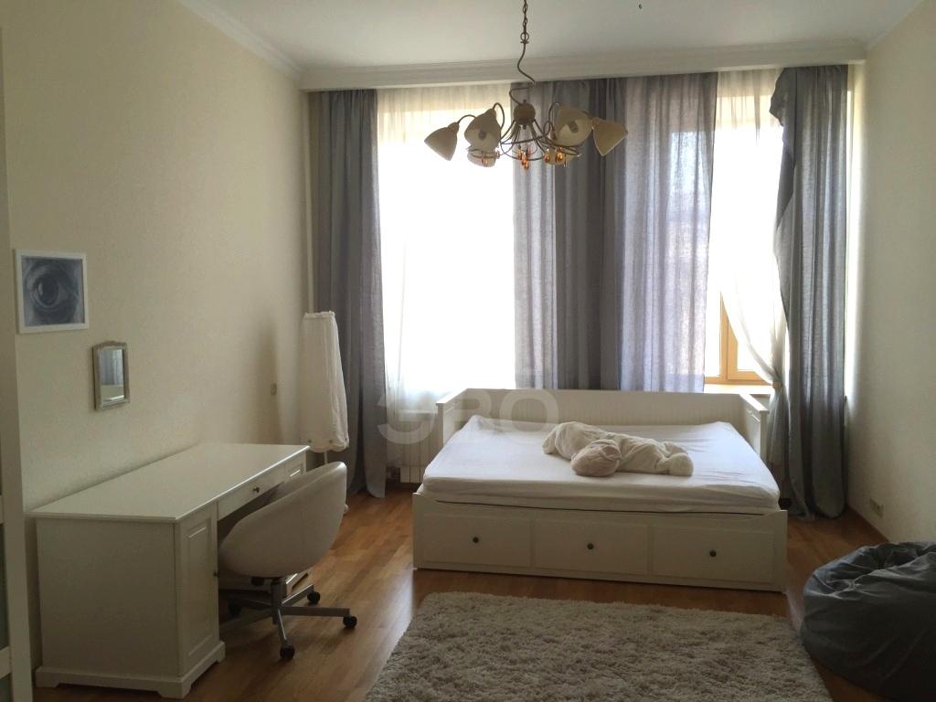 многокомнатная квартира в Санкт-Петербурге по адресу: наб. Реки Мойки, д.64