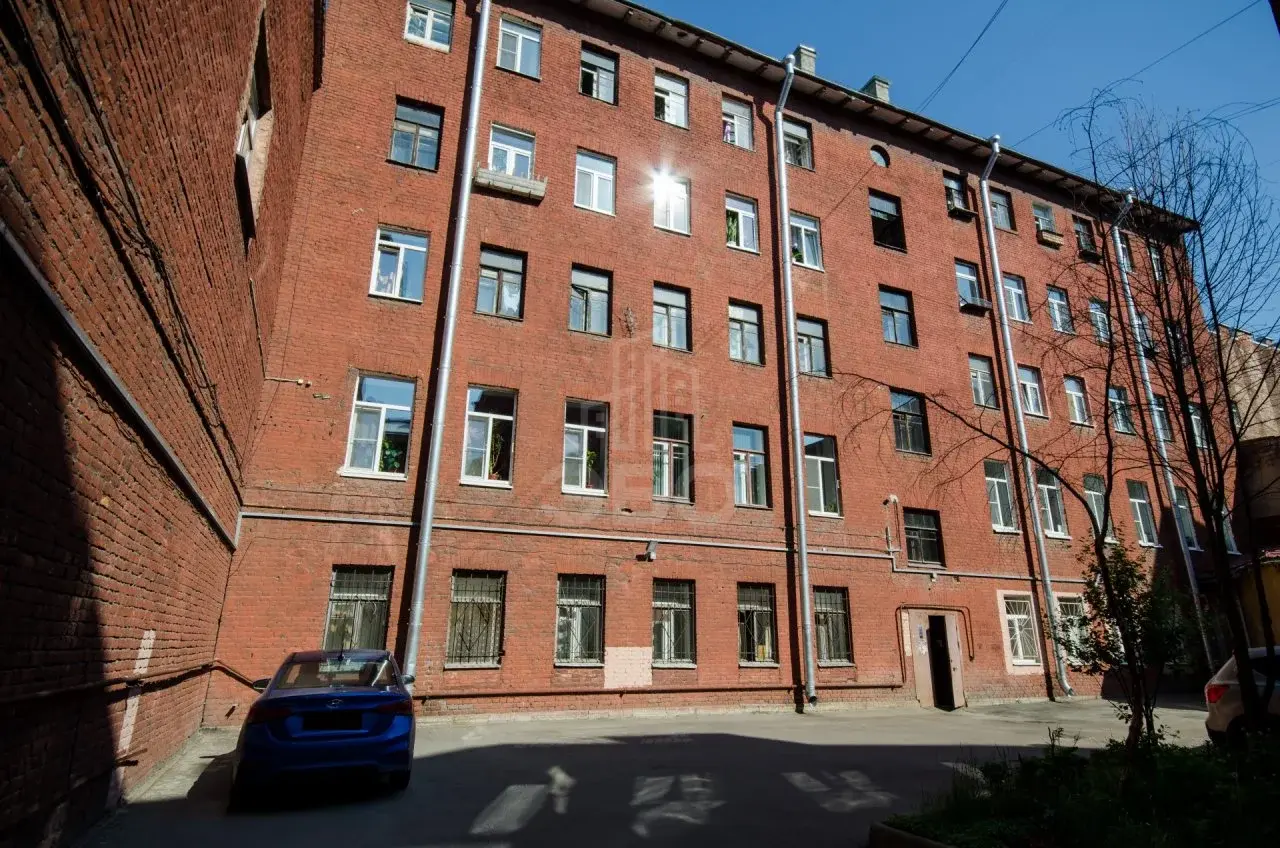 трехкомнатная квартира в Санкт-Петербурге по адресу: Егорова ул., 28, литера г