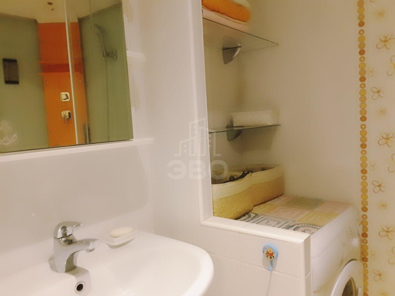 однокомнатная квартира в Санкт-Петербурге по адресу: Карпинского ул., 33, к 1