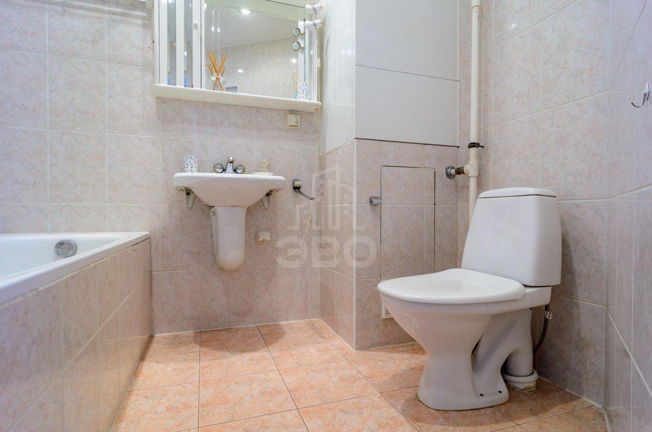 двухкомнатная квартира в Санкт-Петербурге по адресу: Среднегаванский проспект, 1