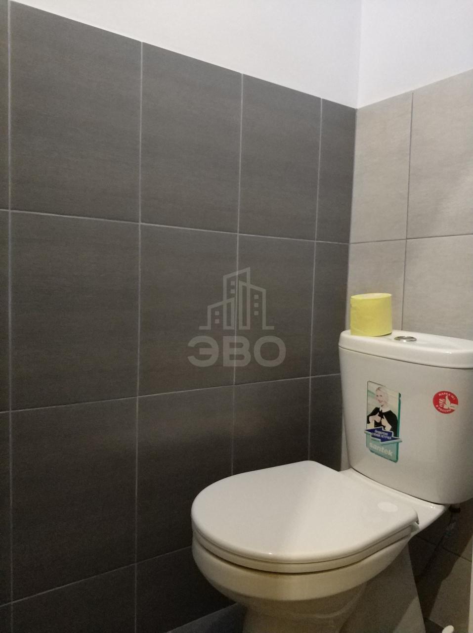 четырехкомнатная квартира в Санкт-Петербурге по адресу: Старо-Петергофский проспект, 37