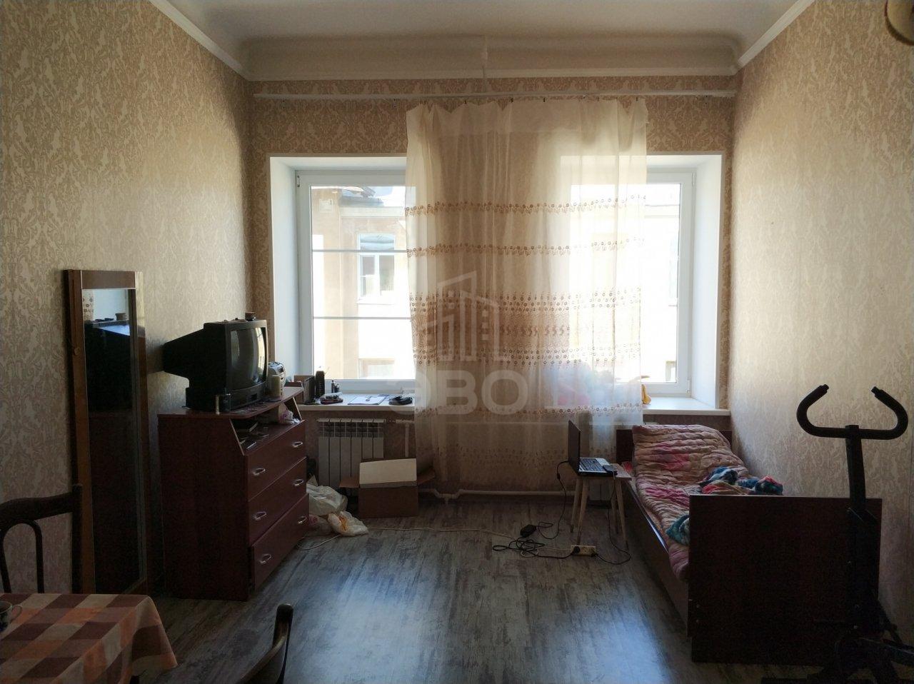 четырехкомнатная квартира в Санкт-Петербурге по адресу: Старо-Петергофский проспект, 37