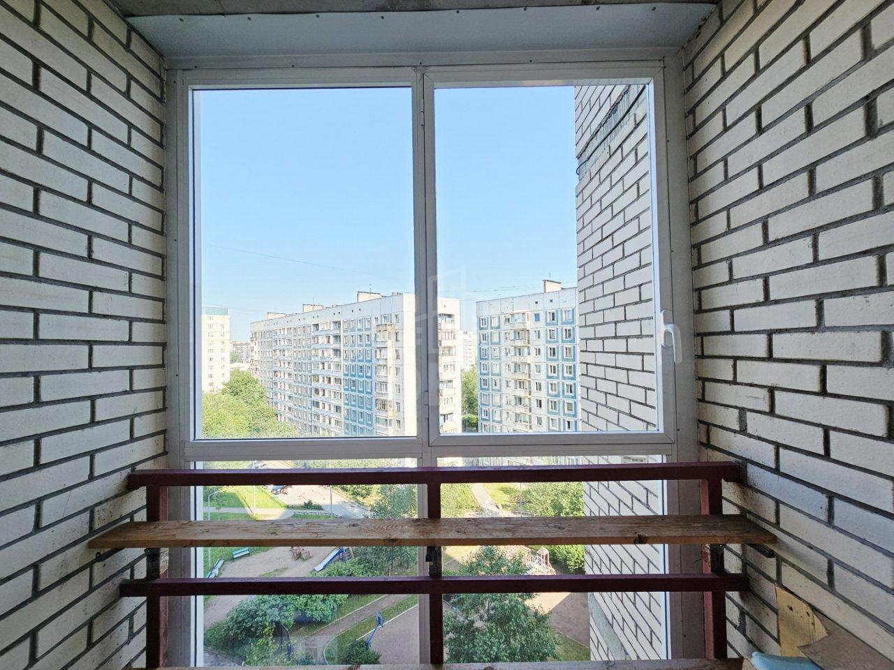 трехкомнатная квартира в Санкт-Петербурге по адресу: Богатырский проспект, 39, к 2