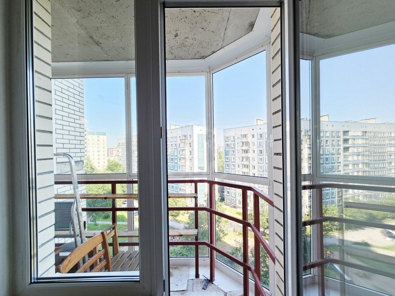 трехкомнатная квартира в Санкт-Петербурге по адресу: Богатырский проспект, 39, к 2