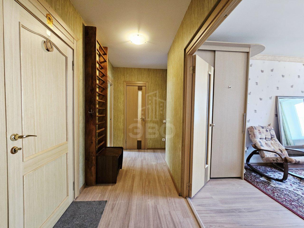 трехкомнатная квартира в Санкт-Петербурге по адресу: Богатырский проспект, 39, к 2