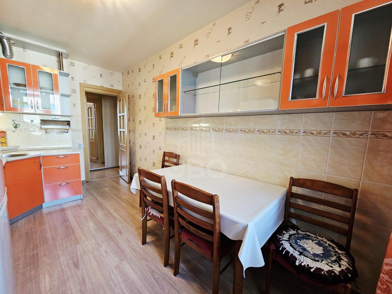 трехкомнатная квартира в Санкт-Петербурге по адресу: Богатырский проспект, 39, к 2