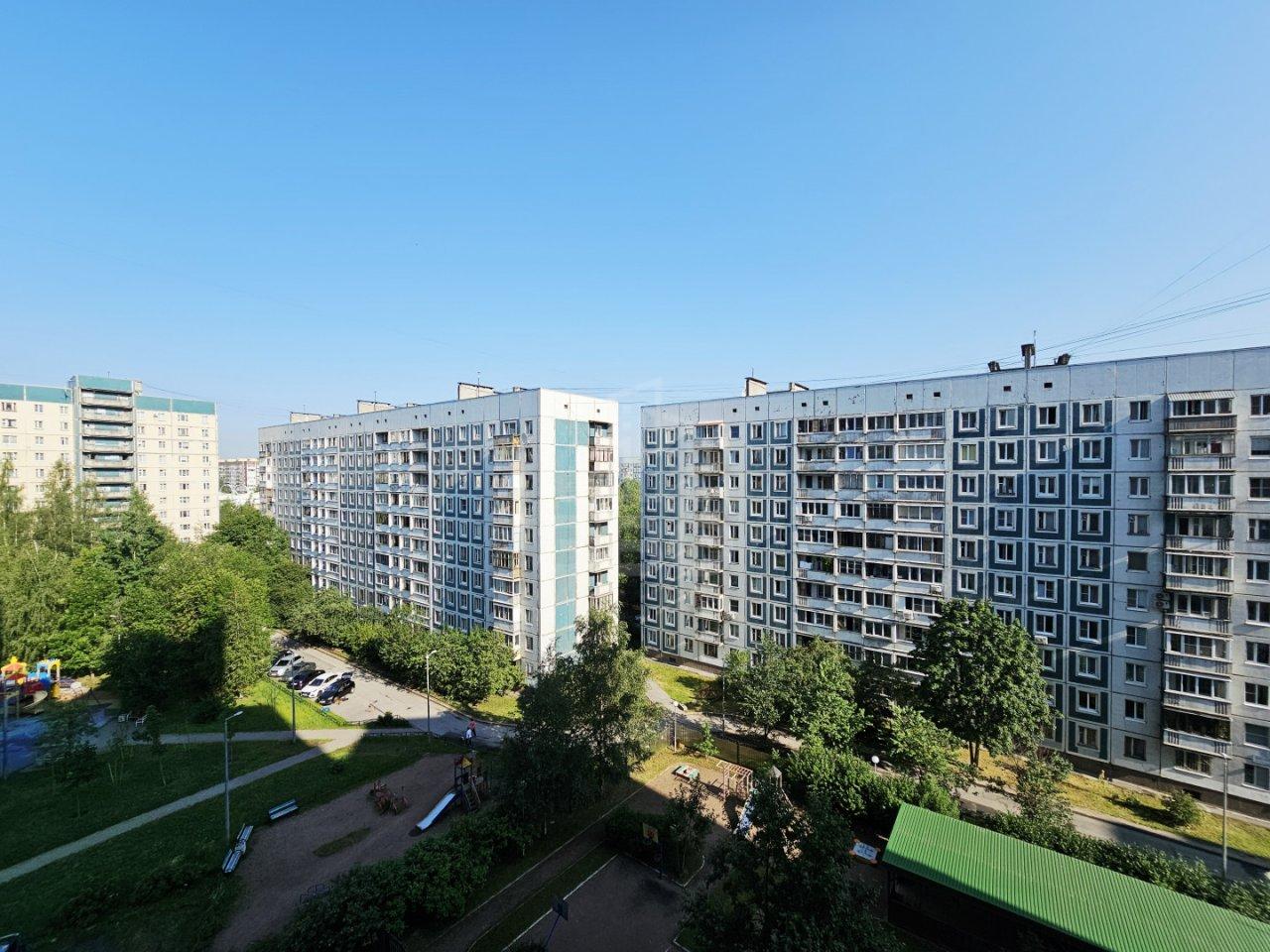 трехкомнатная квартира в Санкт-Петербурге по адресу: Богатырский проспект, 39, к 2