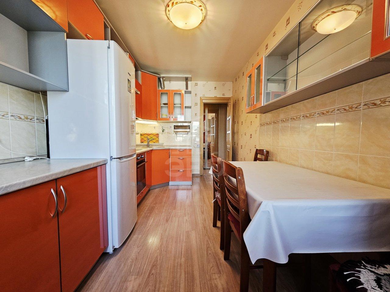 трехкомнатная квартира в Санкт-Петербурге по адресу: Богатырский проспект, 39, к 2