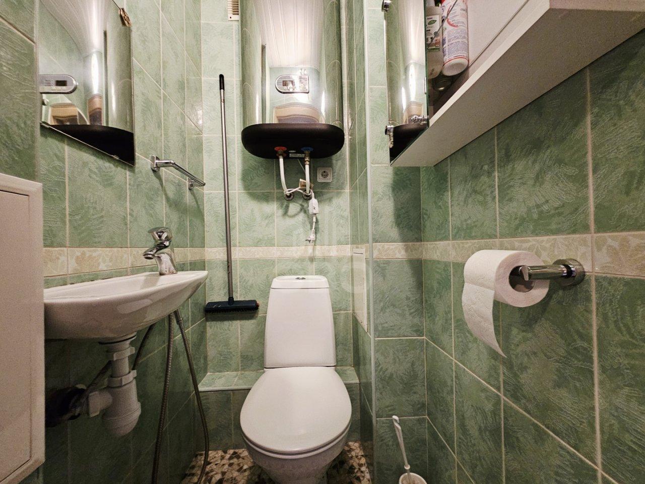 трехкомнатная квартира в Санкт-Петербурге по адресу: Богатырский проспект, 39, к 2