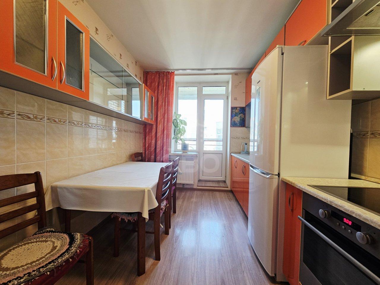 трехкомнатная квартира в Санкт-Петербурге по адресу: Богатырский проспект, 39, к 2