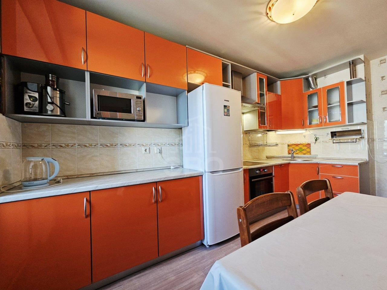 трехкомнатная квартира в Санкт-Петербурге по адресу: Богатырский проспект, 39, к 2