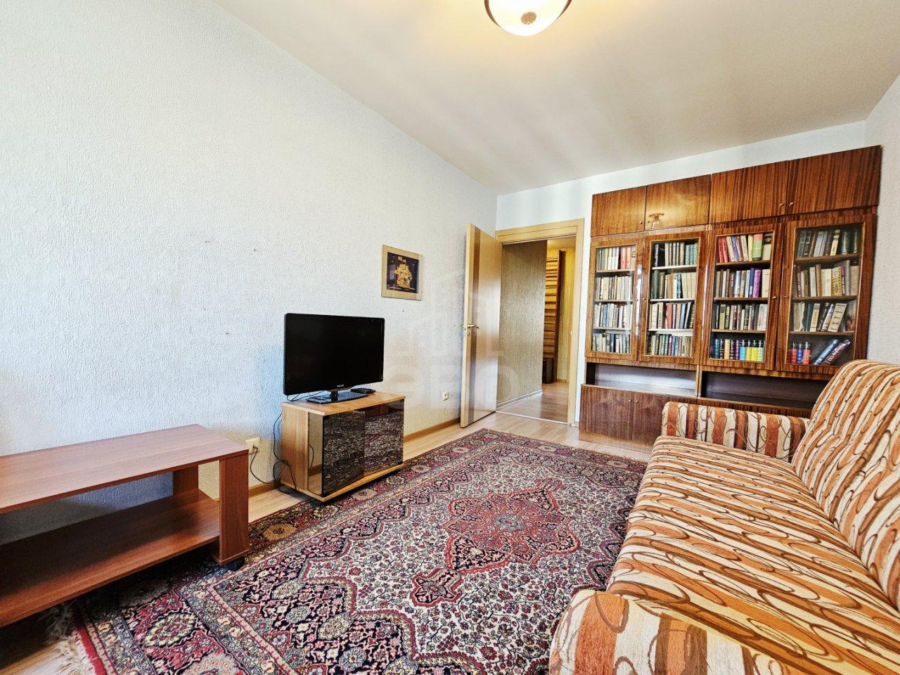 трехкомнатная квартира в Санкт-Петербурге по адресу: Богатырский проспект, 39, к 2