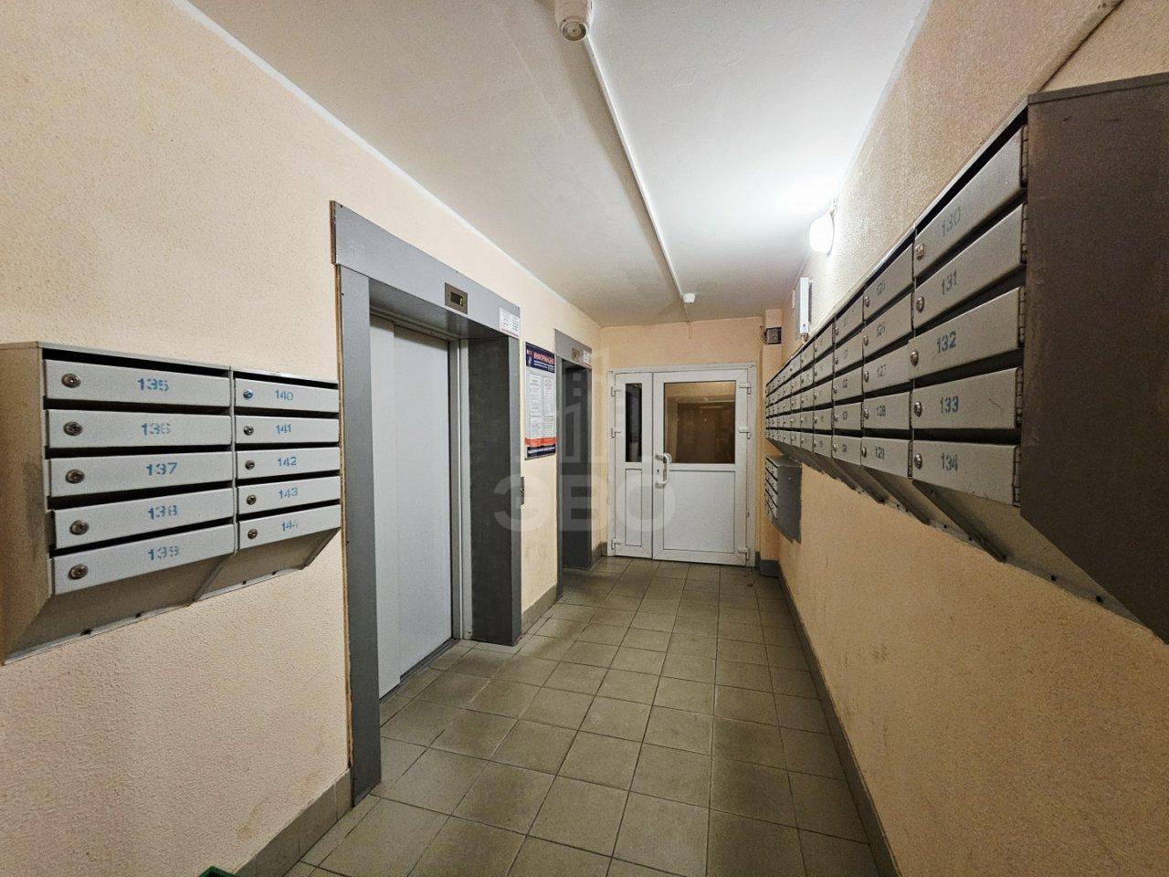 трехкомнатная квартира в Санкт-Петербурге по адресу: Богатырский проспект, 39, к 2