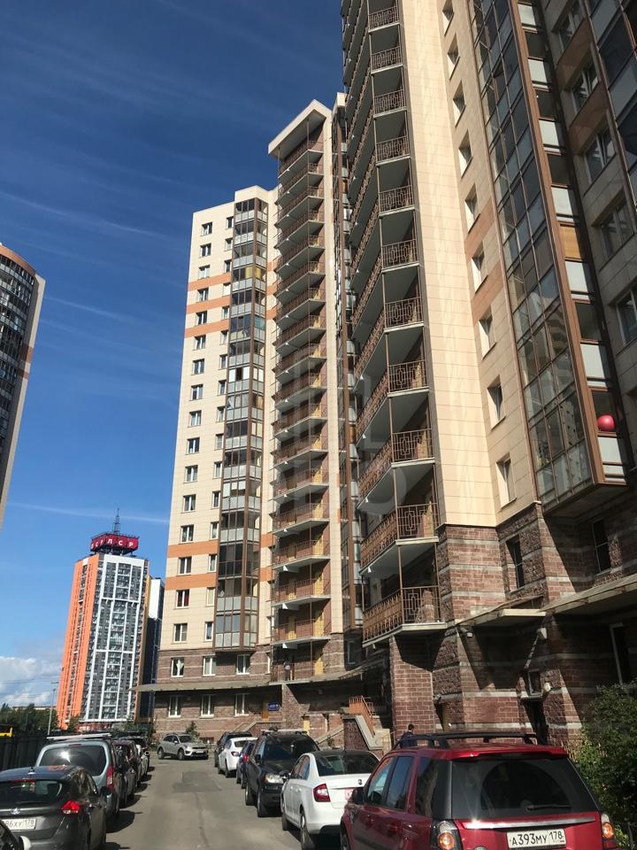 однокомнатная квартира в Санкт-Петербурге по адресу: Шуваловский проспект, 37, к 1