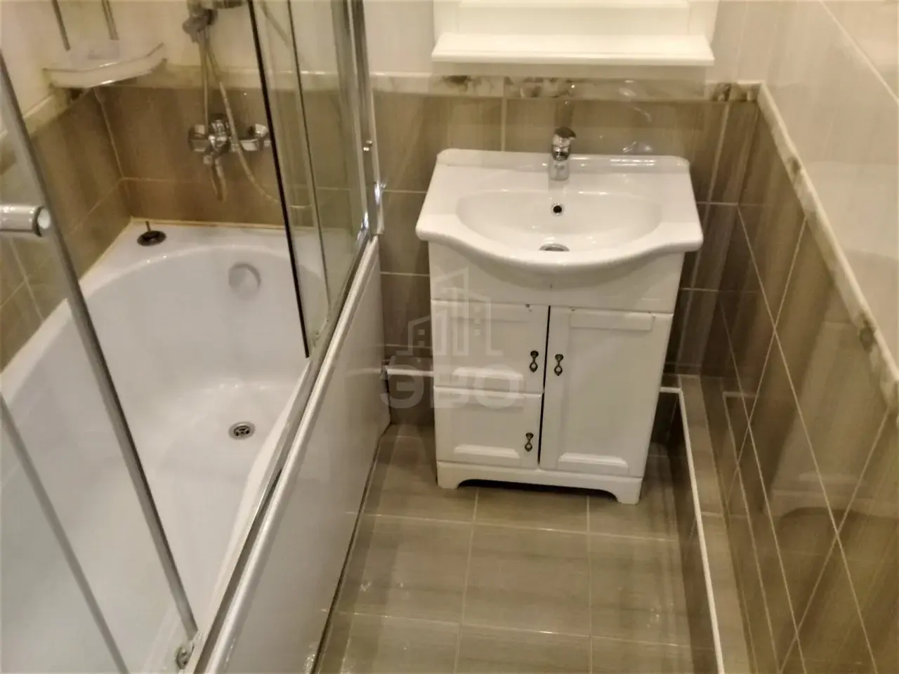 двухкомнатная квартира в Санкт-Петербурге по адресу: Есенина ул., 1, к 1