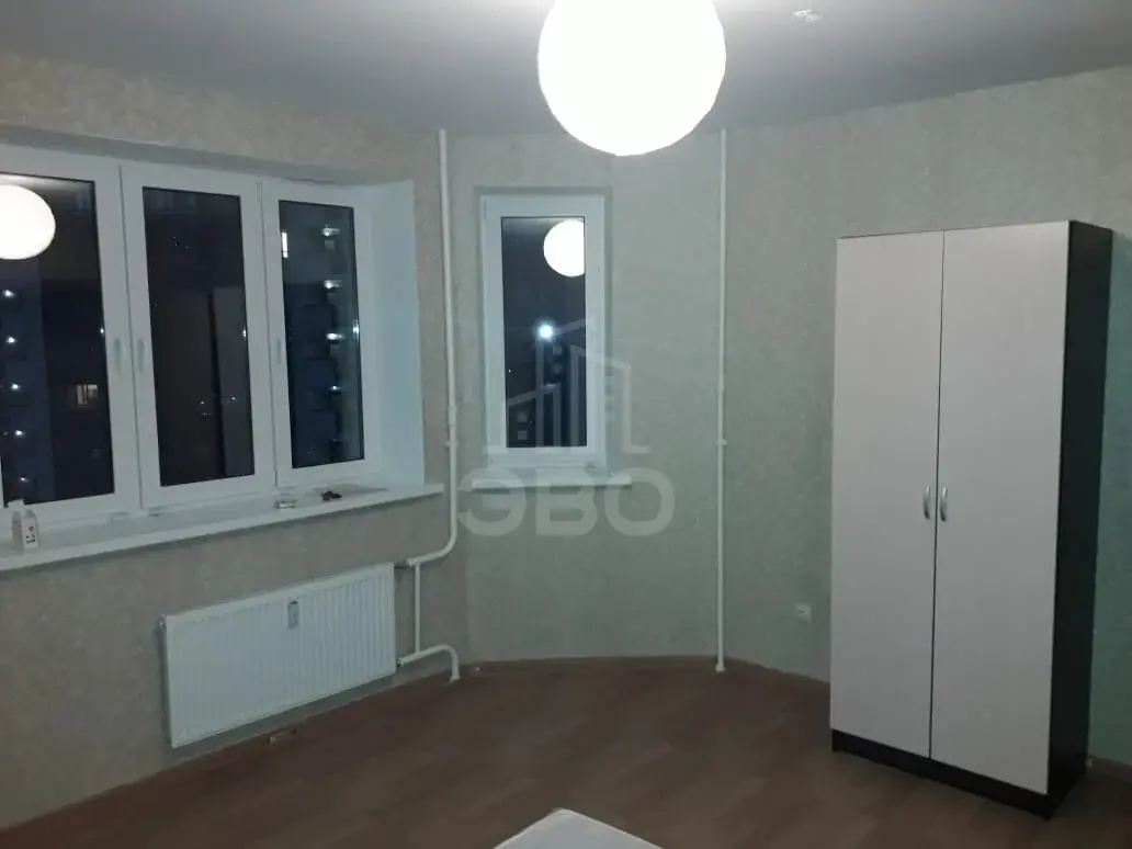 трехкомнатная квартира в Санкт-Петербурге по адресу: Заречная ул., 41