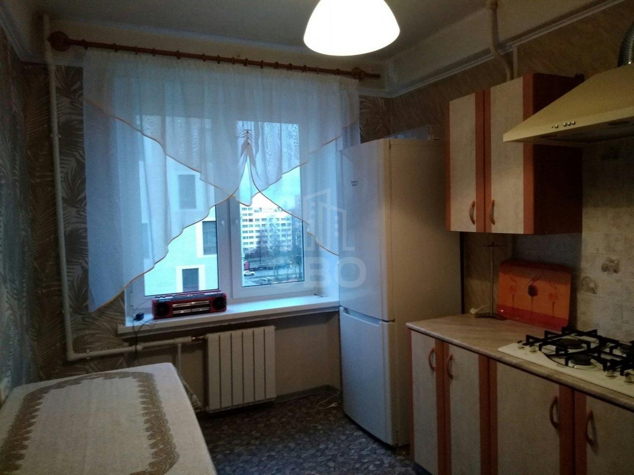 однокомнатная квартира в Санкт-Петербурге по адресу: 2-я Комсомольская ул., 40, к 1