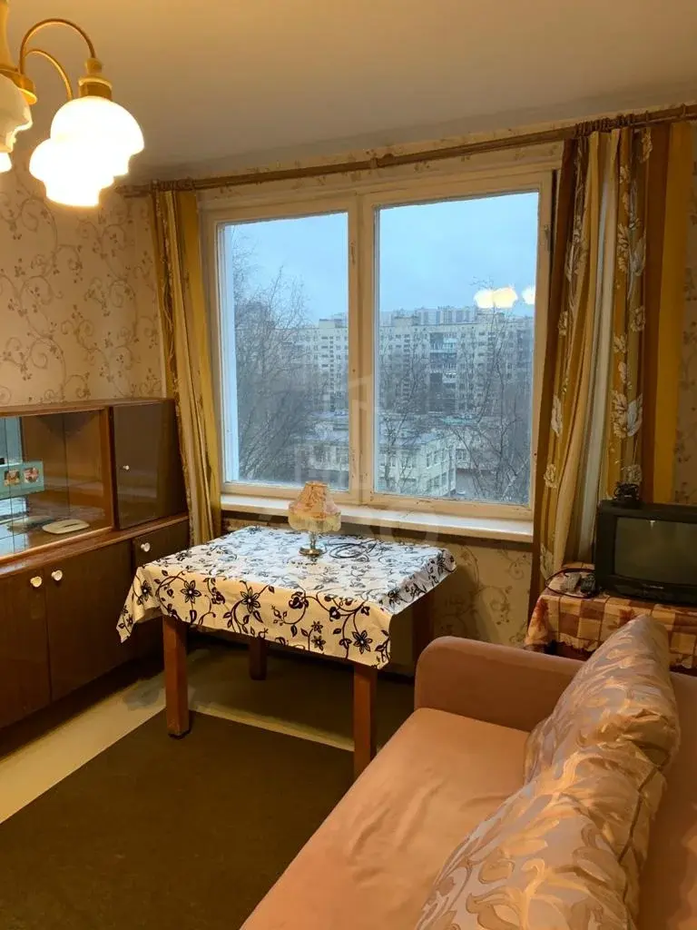 однокомнатная квартира в Санкт-Петербурге по адресу: Подвойского ул., 14, к 1