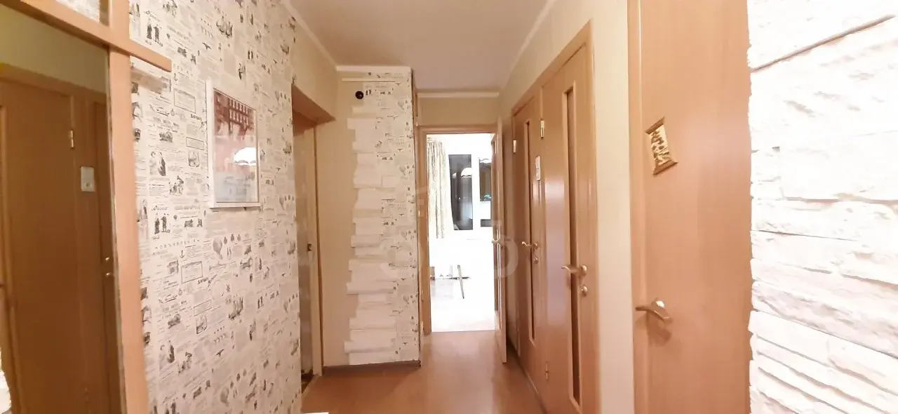 трехкомнатная квартира в Санкт-Петербурге по адресу: Космонавтов проспект, 64