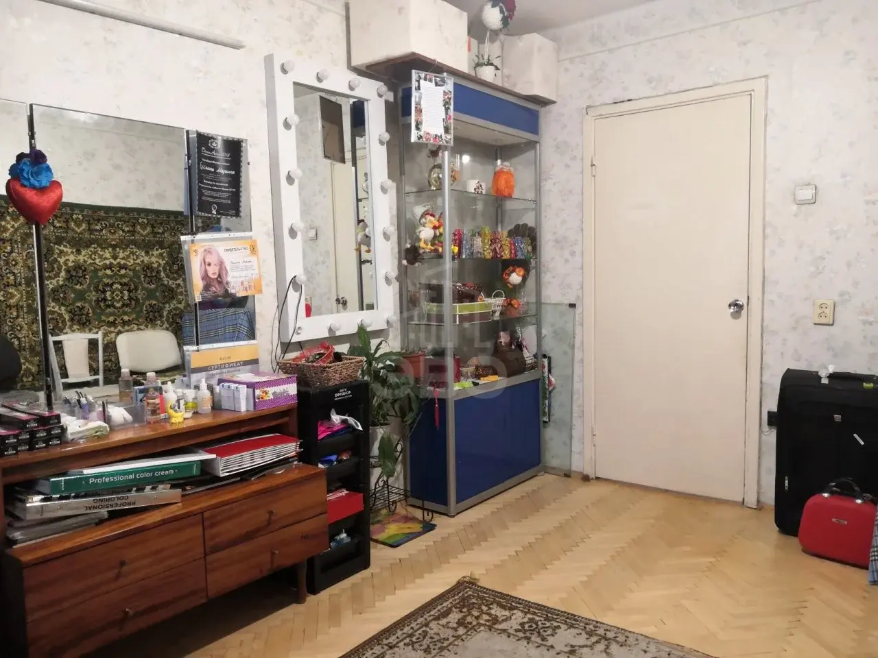 трехкомнатная квартира в Санкт-Петербурге по адресу: Малая Балканская ул., 40, к 1