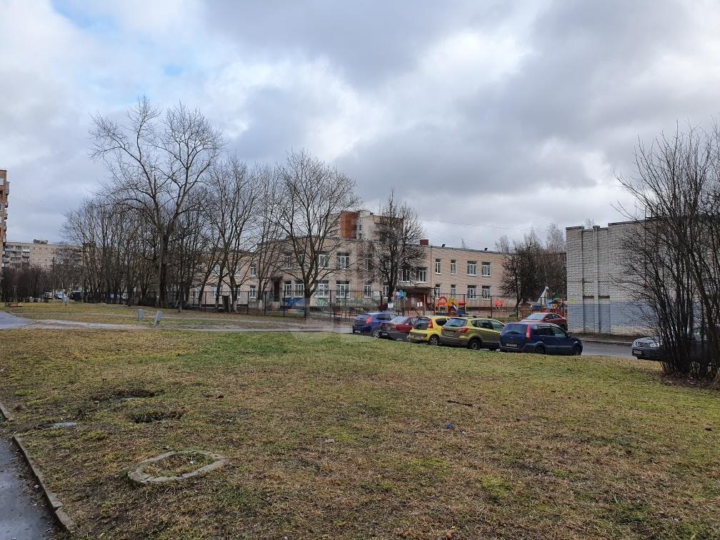 однокомнатная квартира в Санкт-Петербурге по адресу: Нарвская ул., 2