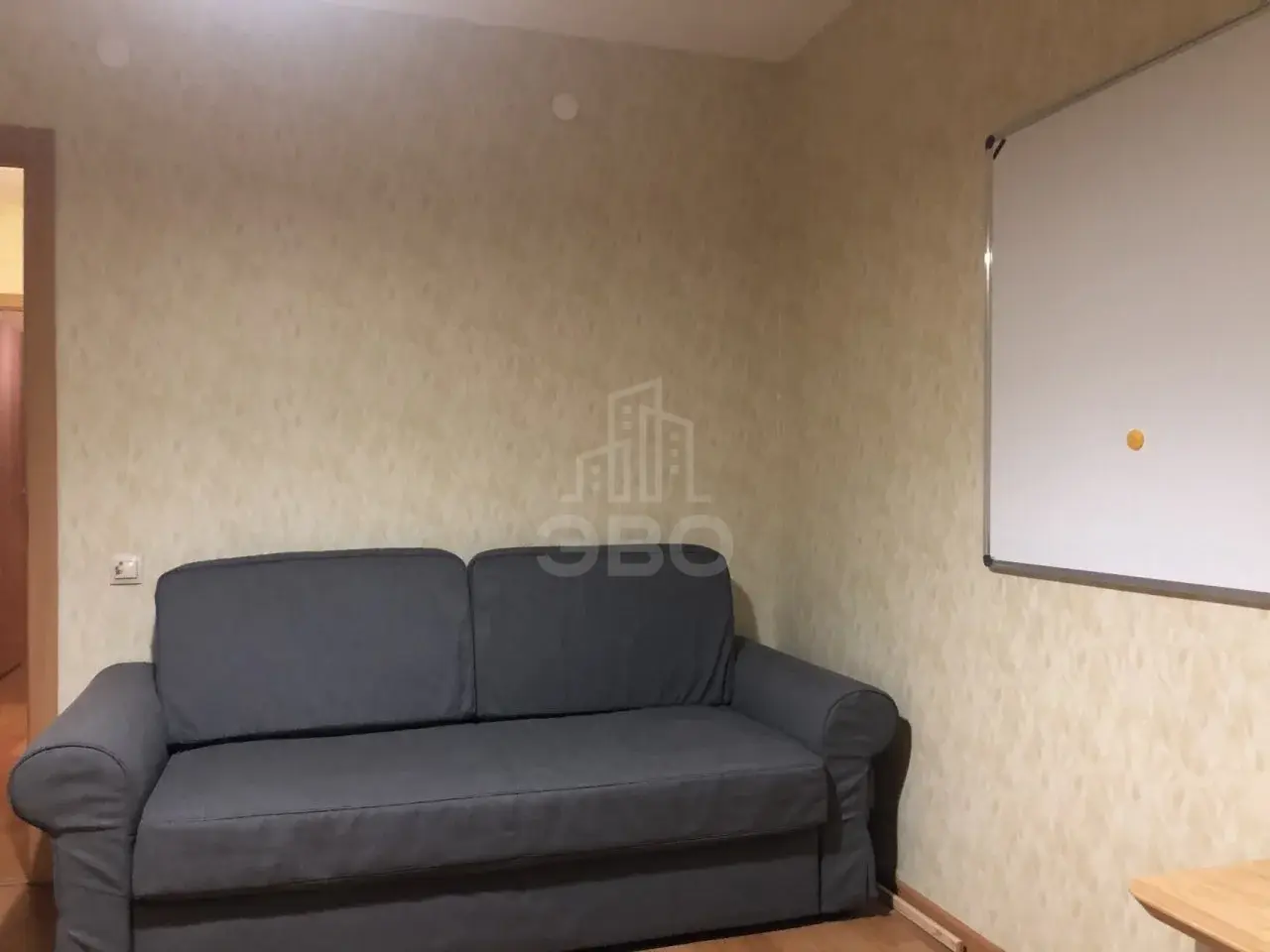 трехкомнатная квартира в Санкт-Петербурге по адресу: Фёдора Абрамова ул., 23, к 1