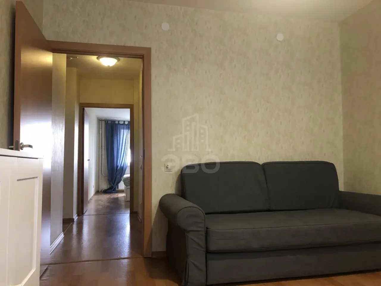 трехкомнатная квартира в Санкт-Петербурге по адресу: Фёдора Абрамова ул., 23, к 1