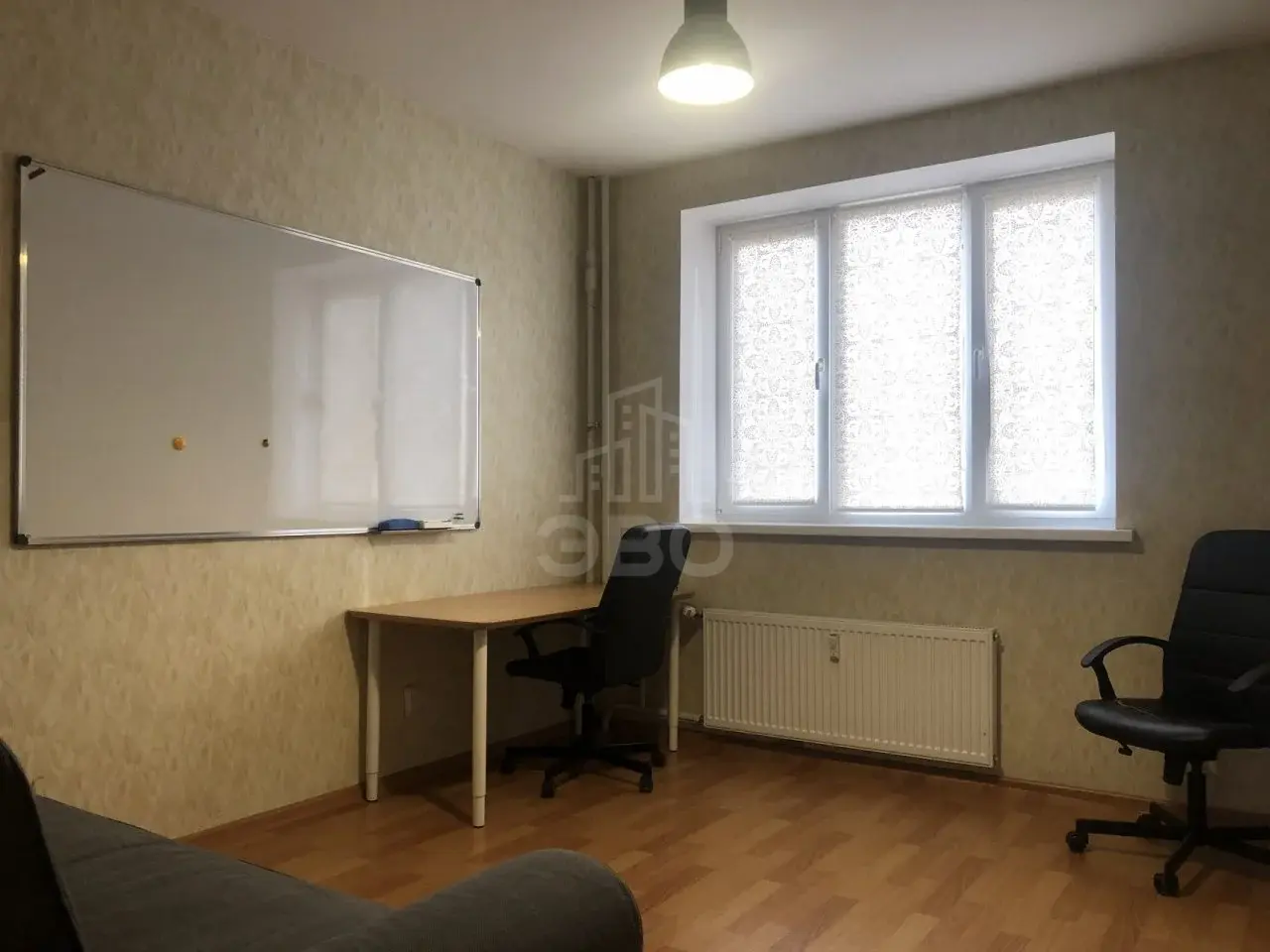 трехкомнатная квартира в Санкт-Петербурге по адресу: Фёдора Абрамова ул., 23, к 1