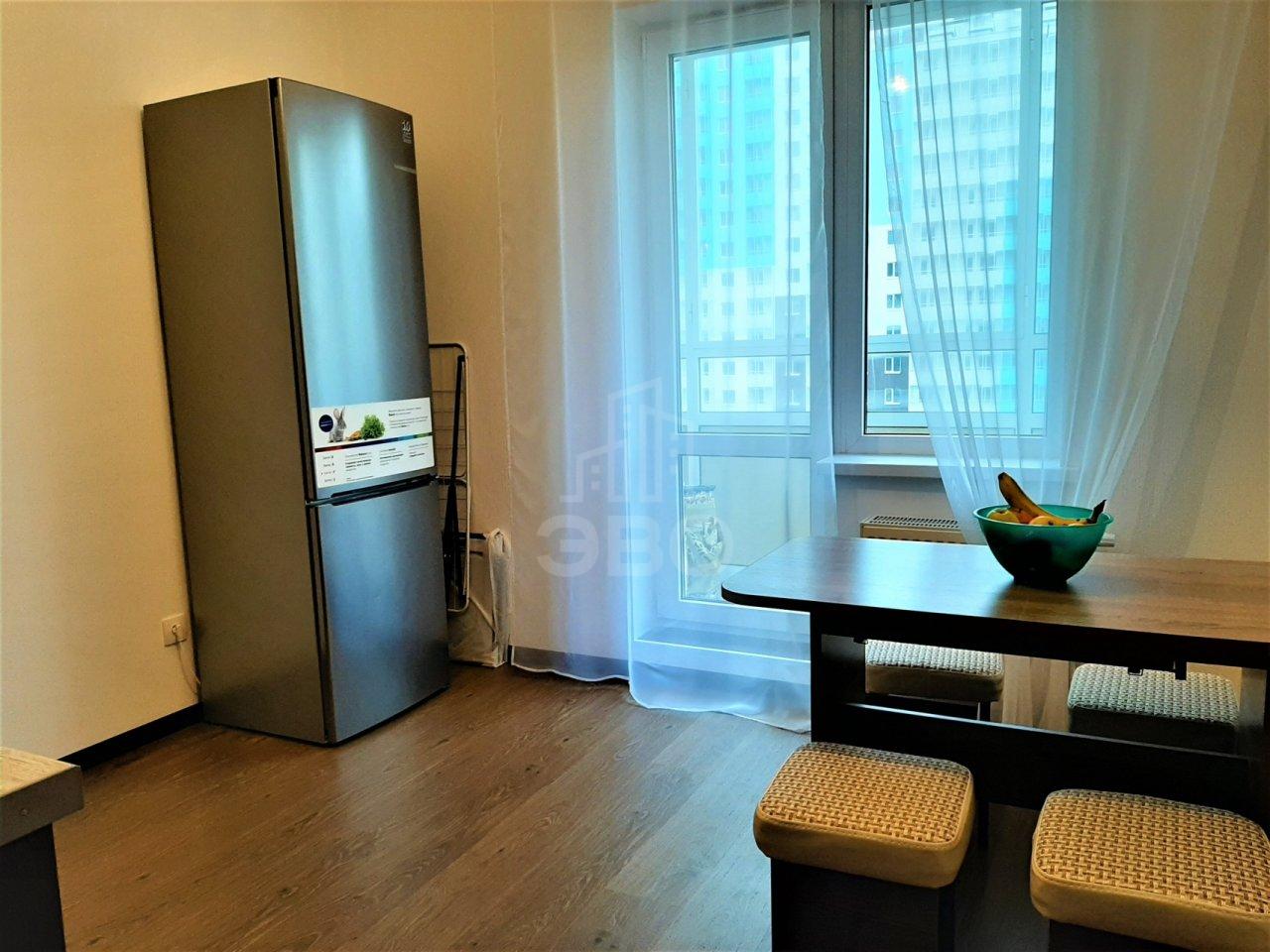 однокомнатная квартира в Санкт-Петербурге по адресу: Плесецкая ул., 20, к 1