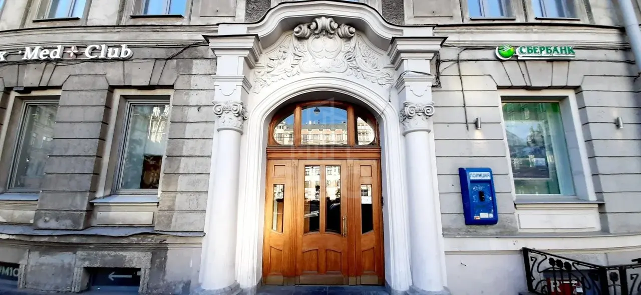 трехкомнатная квартира в Санкт-Петербурге по адресу: Мира ул., 10