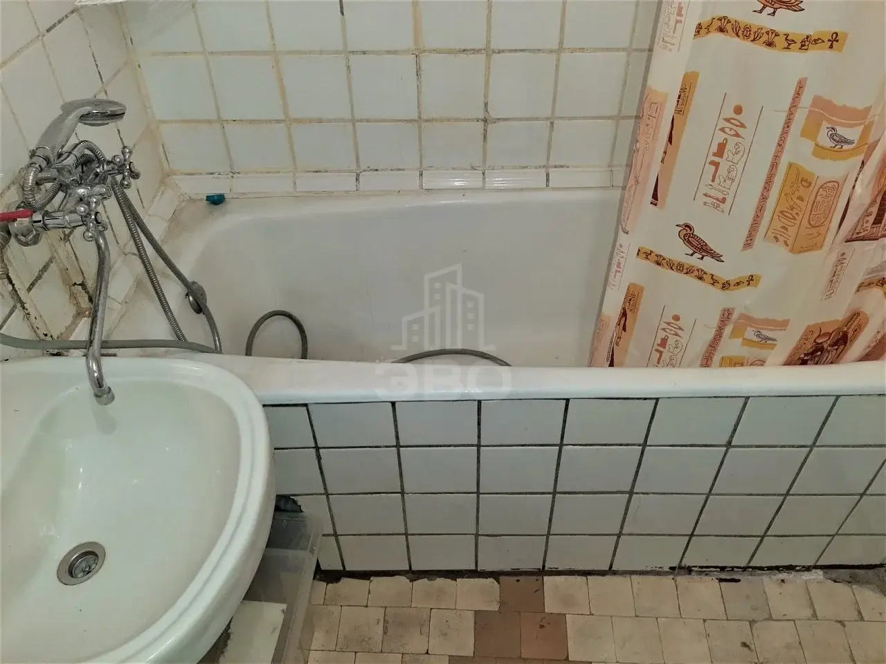 двухкомнатная квартира в Санкт-Петербурге по адресу: Тореза проспект, 33